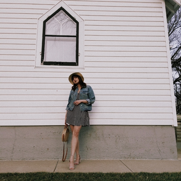 ✨ READ BEFORE BUYING ✨ meet the posher - Picture 1 of 2